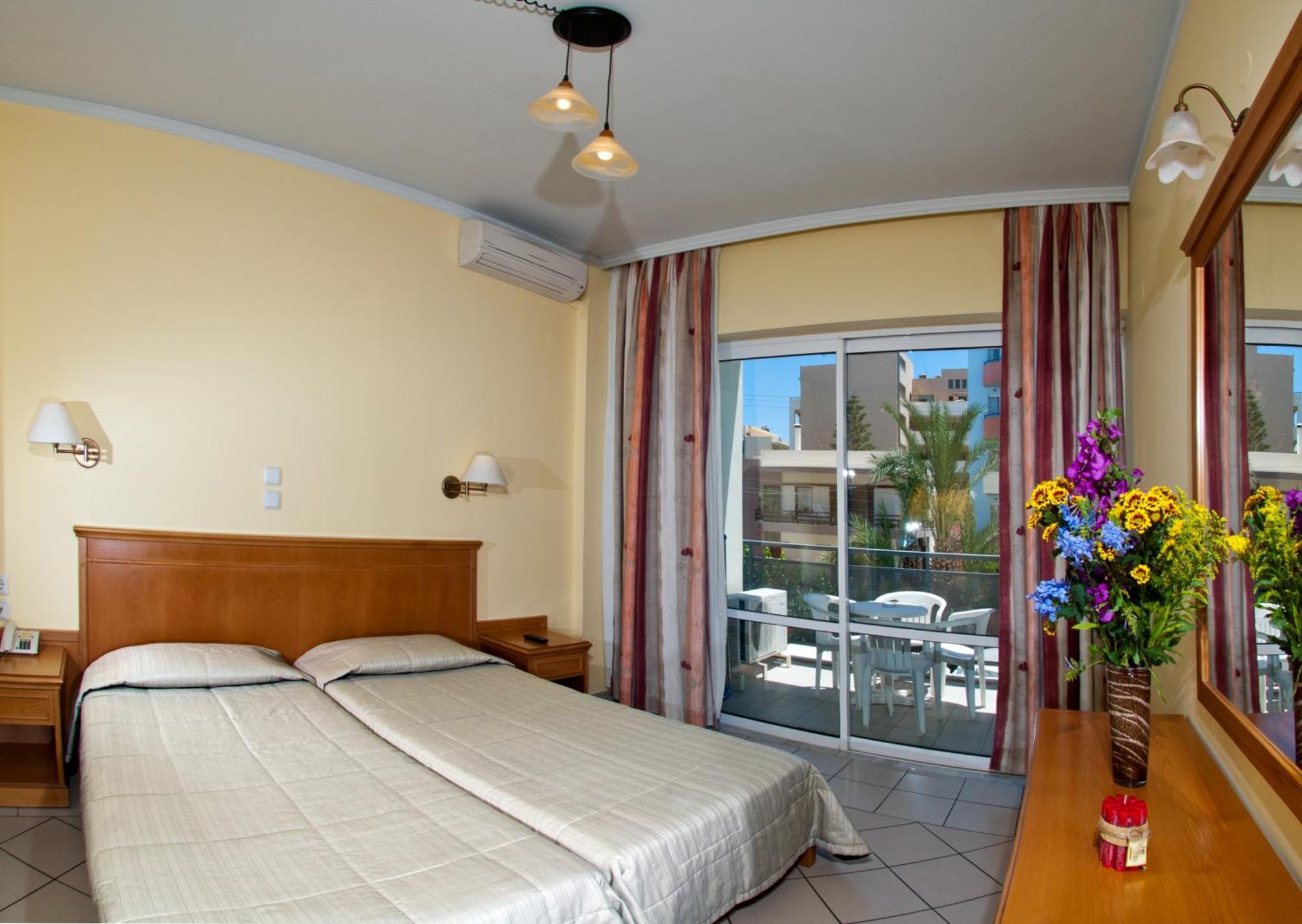 Aparthotel Kleoniki Mare Rétino Habitación foto