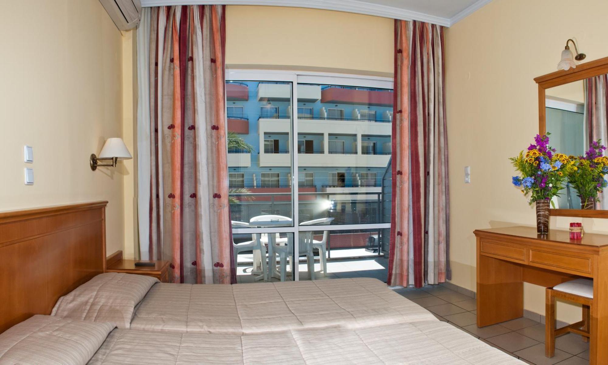 Aparthotel Kleoniki Mare Rétino Habitación foto